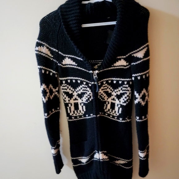 TNA/Aritizia Aztec type sweater - Picture 1 of 3